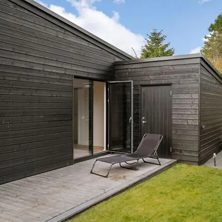 Stunning In With Sauna Semesterbostad Hals