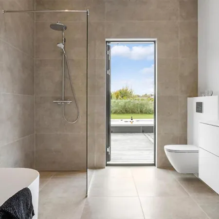 Holiday home Stunning In With Sauna Hals