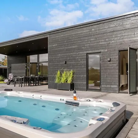 Semesterbostad Stunning In With Sauna